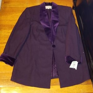 Women's 2pc Wine Executive Wool Suit